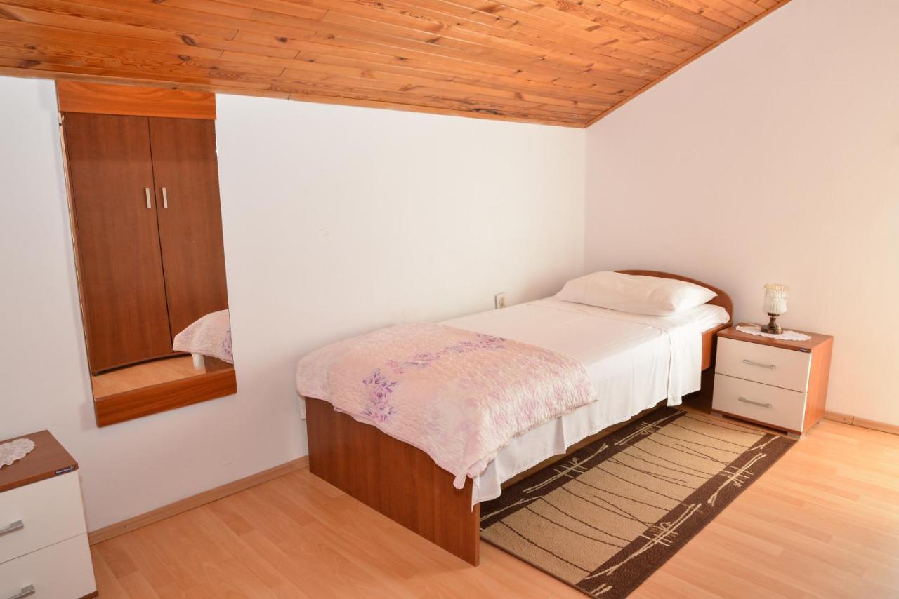 Apartment Sestan *