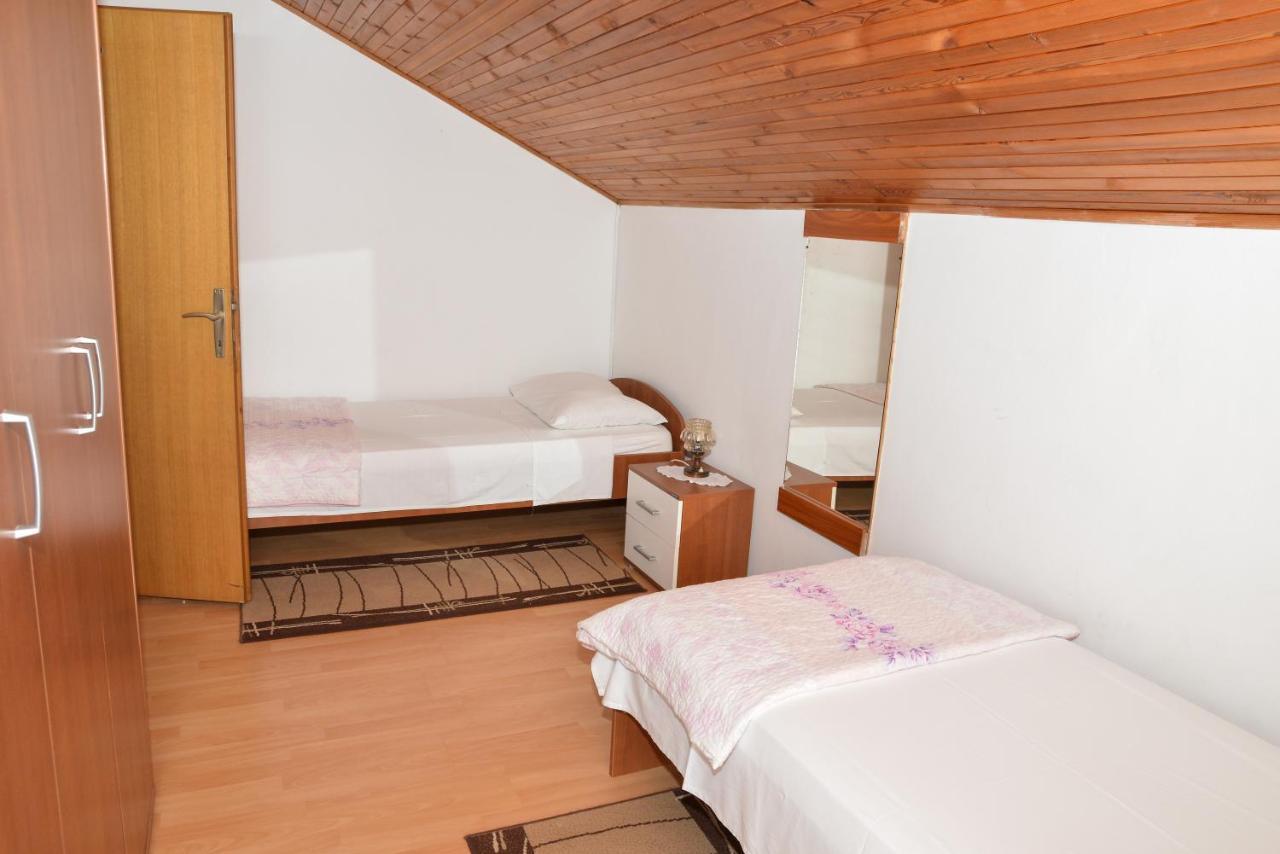 Sestan Apartamento *